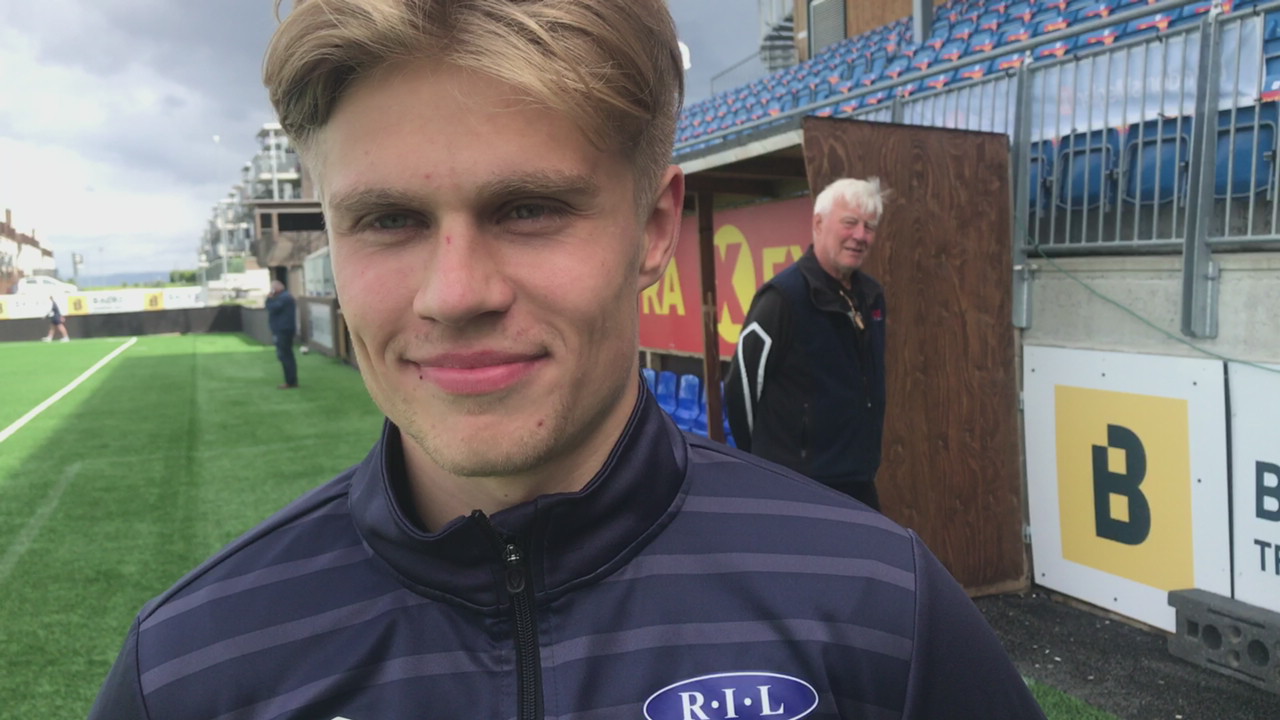 6408B2A1-AA37-4104-9CEC-2278FEBC931F.MOV